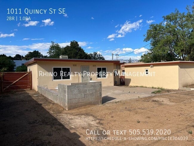 Building Photo - 1011 Quincy St SE