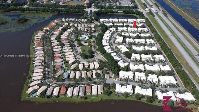 Building Photo - 2142 Madeira Dr