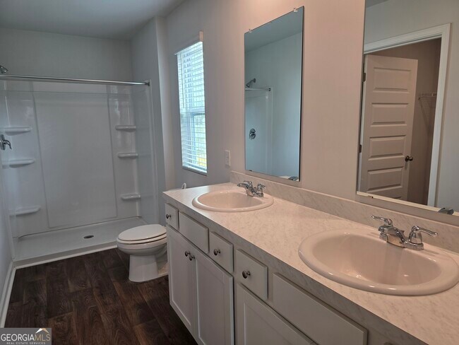 Building Photo - 100 Ponderosa Lp