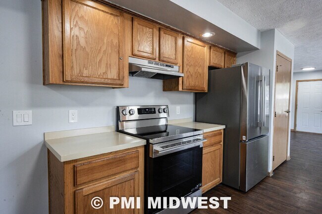 Building Photo - "Charming 4-Bedroom Home with 2 Full Baths in Arcadia – Your Spacious Retreat Awaits!"
