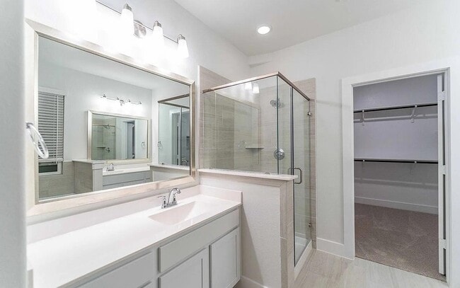 Building Photo - 213 Alicante Ln