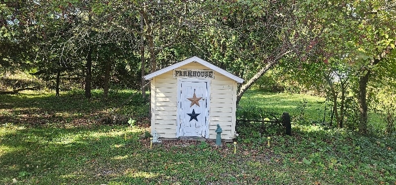 Building Photo - 12200 W Janesville Rd