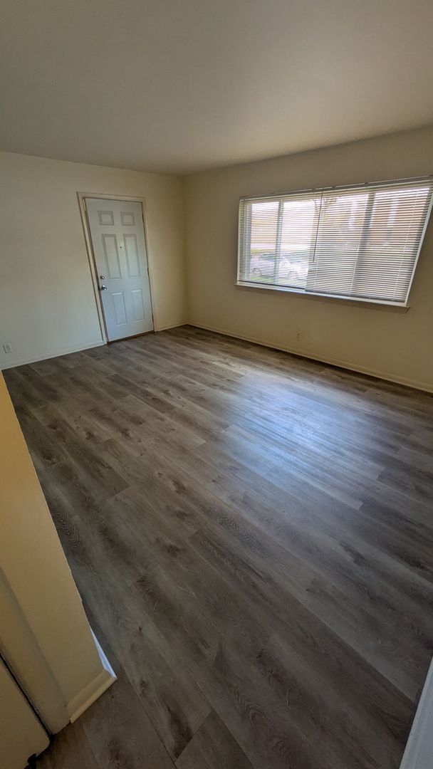 Building Photo - 5773 N 94th St