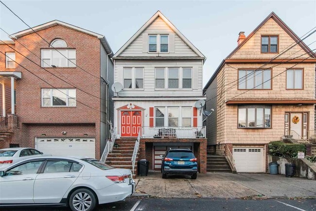 Primary Photo - 13 W 27th St