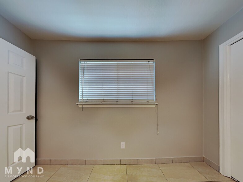 Building Photo - 14923 Walters Rd