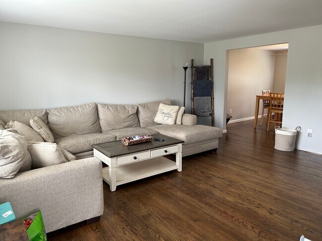 Building Photo - 602 Flint Rd