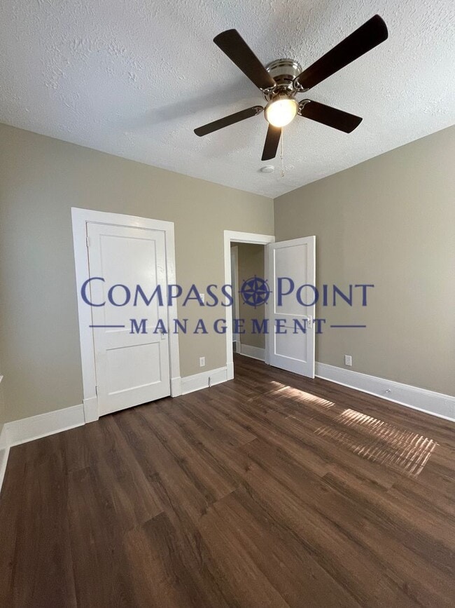 Building Photo - Newly Renovated Just For You!