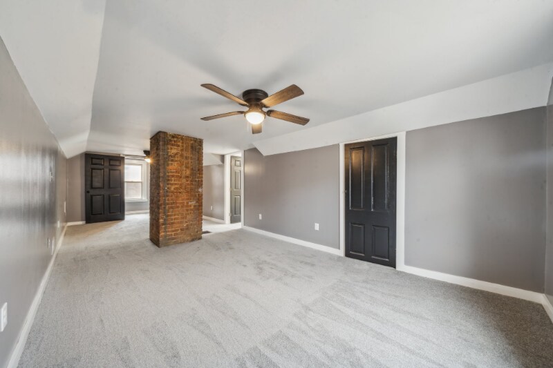 Building Photo - 75 Sycamore St