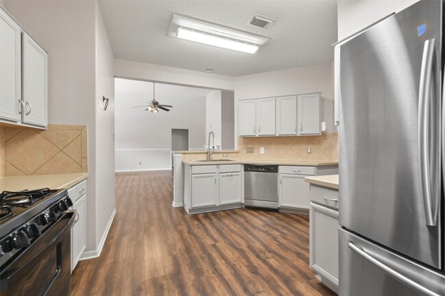 Building Photo - 18534 Burgundy Sky Way