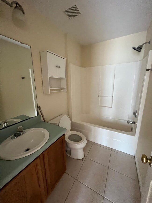 Building Photo - 4504 Wesley Dr