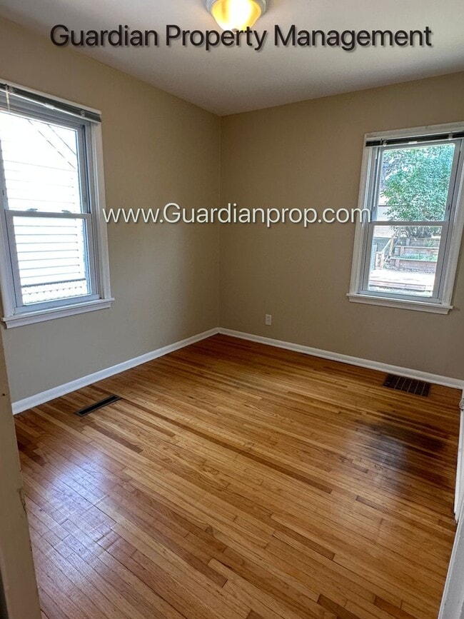 Building Photo - South Minneapolis Single Family Home, Gara...