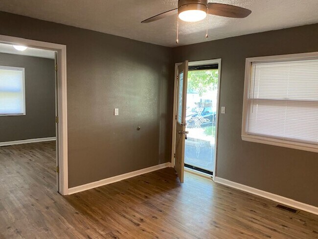 Building Photo - COMING SOON! Charming 2 Bedroom Home