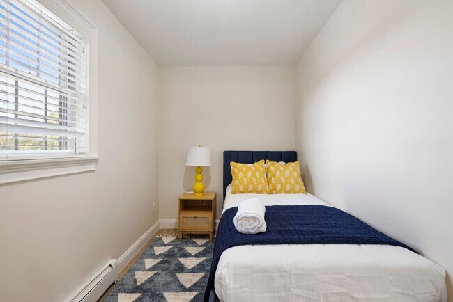 Building Photo - 45 Conklingtown Rd