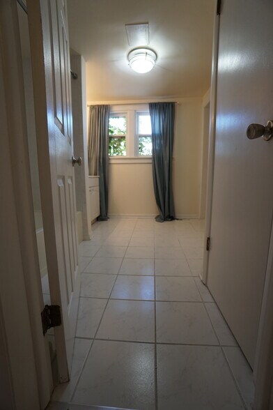 First Floor Full Bathroom - 224 E Benton Ave