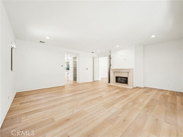 Building Photo - 3907 Peartree Pl