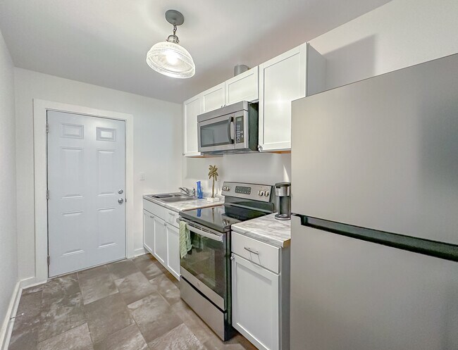 Building Photo - FAMU Triplex