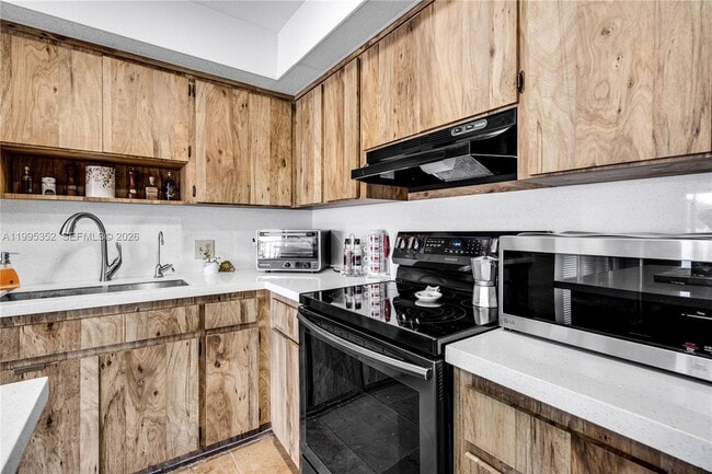 Building Photo - 1424 NW 113th Way