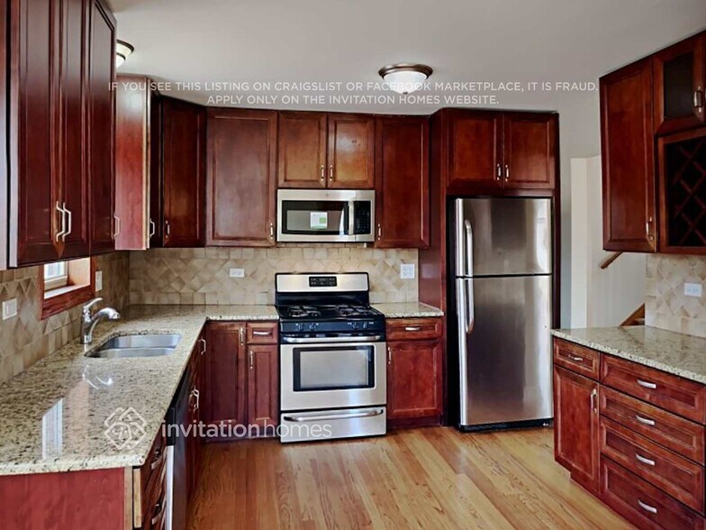 Building Photo - 11145 Boeger Ct
