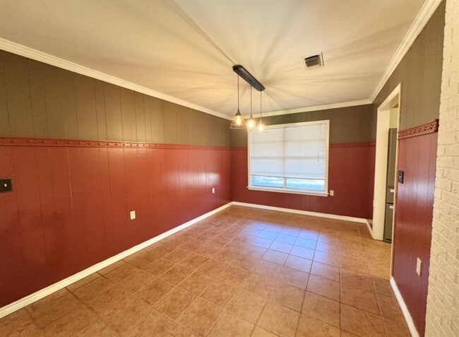 Building Photo - 1225 Lake Terrace Dr