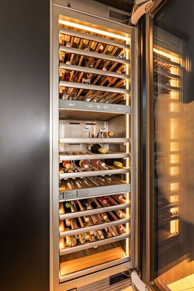 Building Photo - 5170 Medina Rd