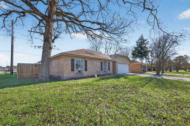 Building Photo - 22718 Pebworth Pl