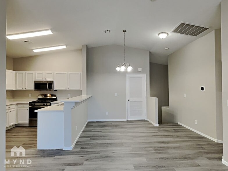 Building Photo - 1633 Lefty Garcia Way