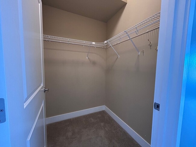 Building Photo - 1 Bed, 1 Bath Condo with Bellingham Bay View and parking garage