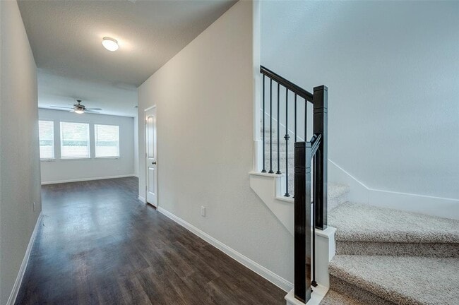 Building Photo - 3030 Orchid Ranch Dr