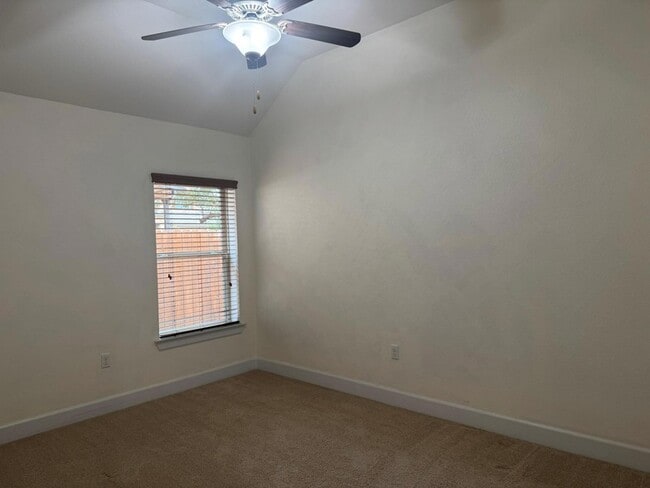 Building Photo - 13704 Camp Comfort Ln