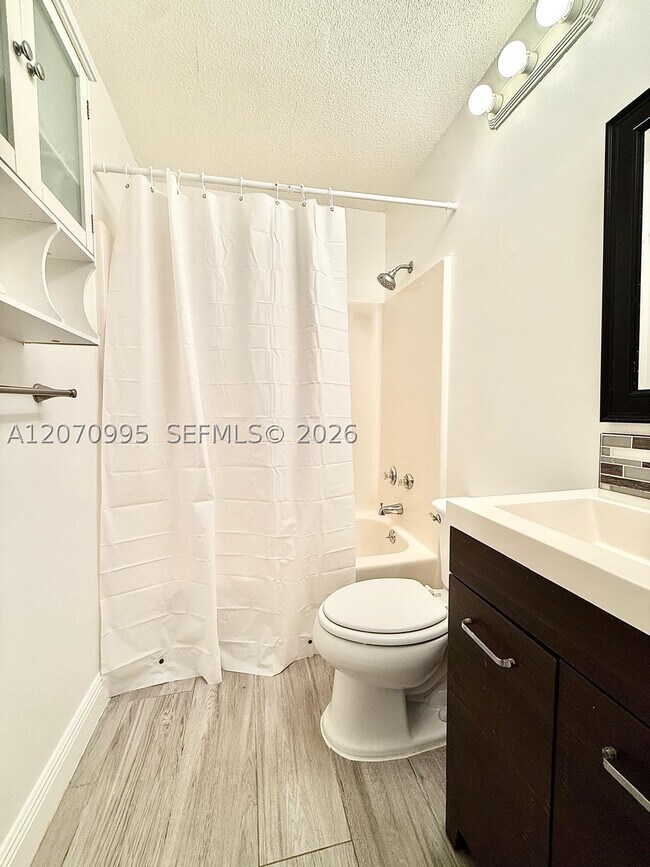 Building Photo - 277 Cypress Point Dr
