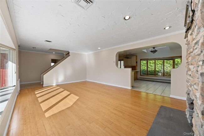 Building Photo - 2 Dale Carnegie Ct