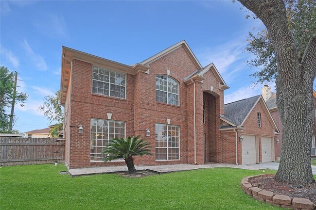 Building Photo - 15426 Oak Lake Glen Dr