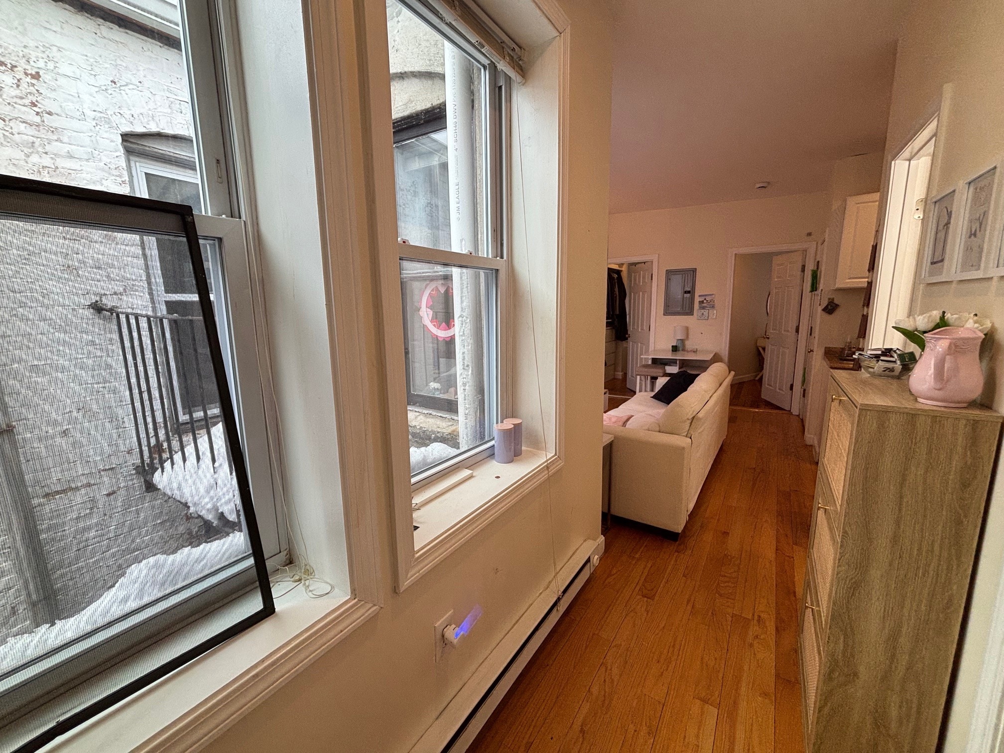 Building Photo - 8 Grove St