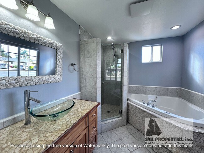 Building Photo - Gorgeous Huntington Beach Single Story Home!