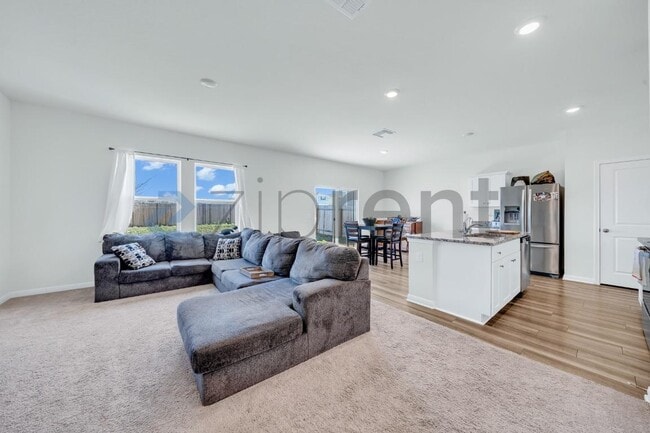 Building Photo - 3126 Dreamweaver