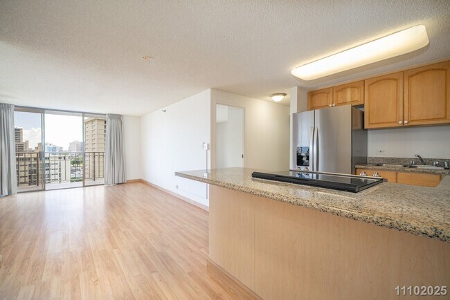 Building Photo - Move-In Ready & Conveniently Located 2BR / 1BA / 1PKG PARKSIDE TOWER – MCCULLY