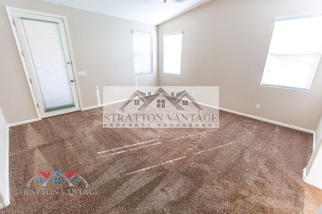 Building Photo - 7465 E Osage Ave