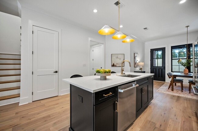 Building Photo - 4161 Cocos Wy