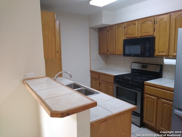 Building Photo - 7322 Oak Manor Dr