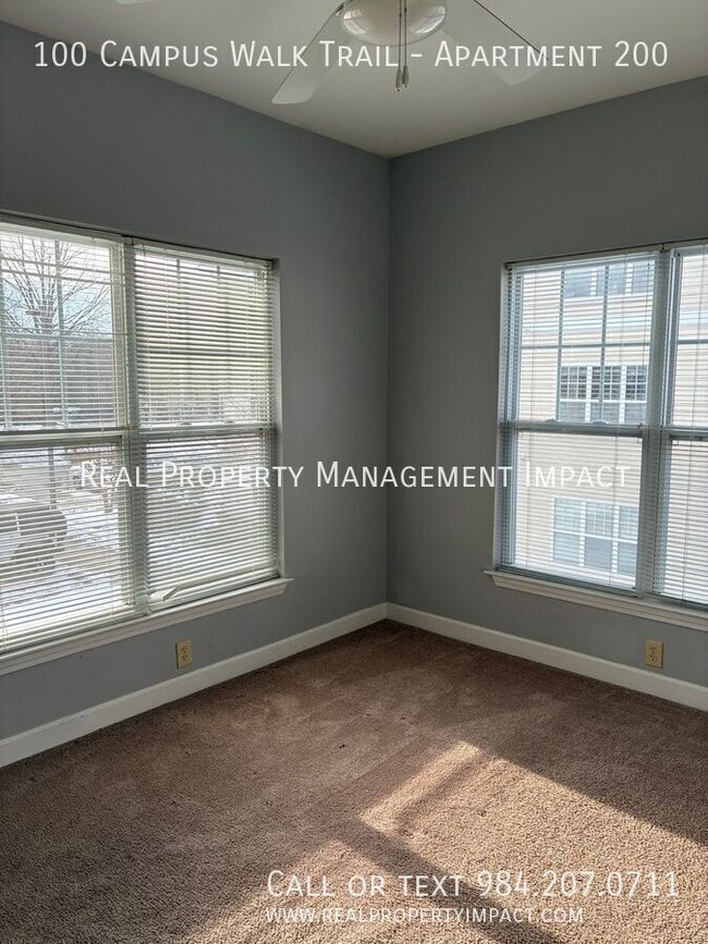 Building Photo - 100 Campus Walk Trl