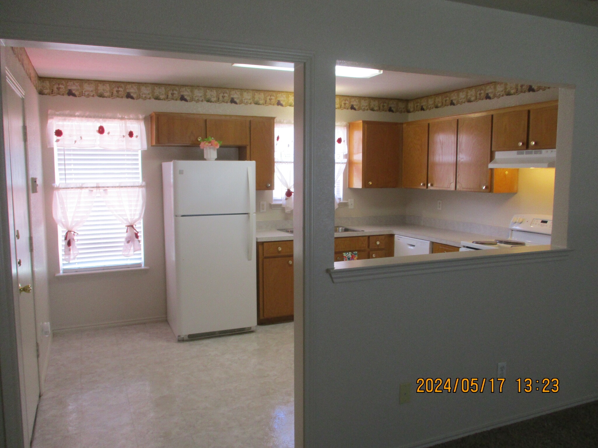 Building Photo - 130 Private Road 4806