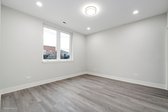 Building Photo - 1241 S Fairfield Ave