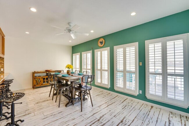 Building Photo - 15237 Isabella Ct