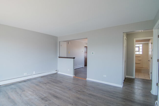 Building Photo - 1665 Harbor Ave