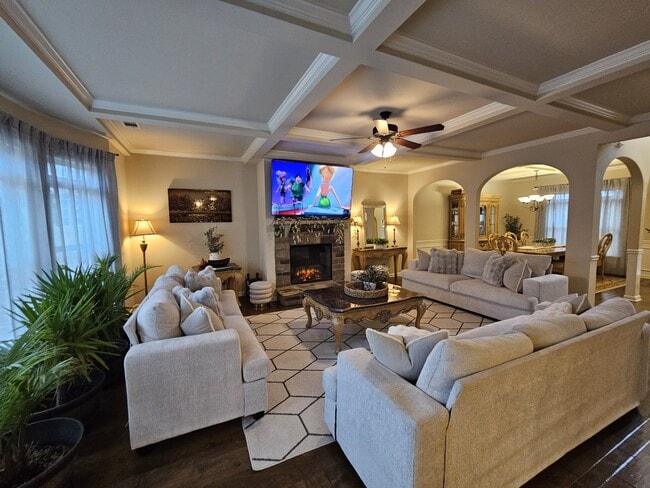 Building Photo - 202 Ermon Ct