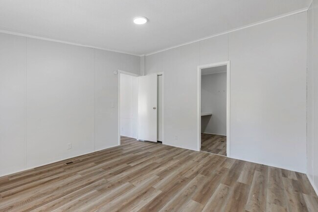 Building Photo - 16509 Brittany Way