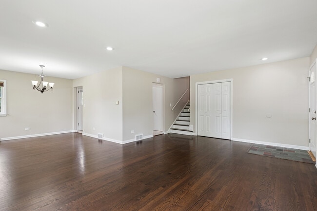 Building Photo - 1127 E Washington Blvd