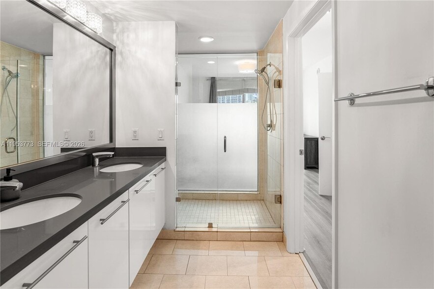 Building Photo - 90 SW 3rd St