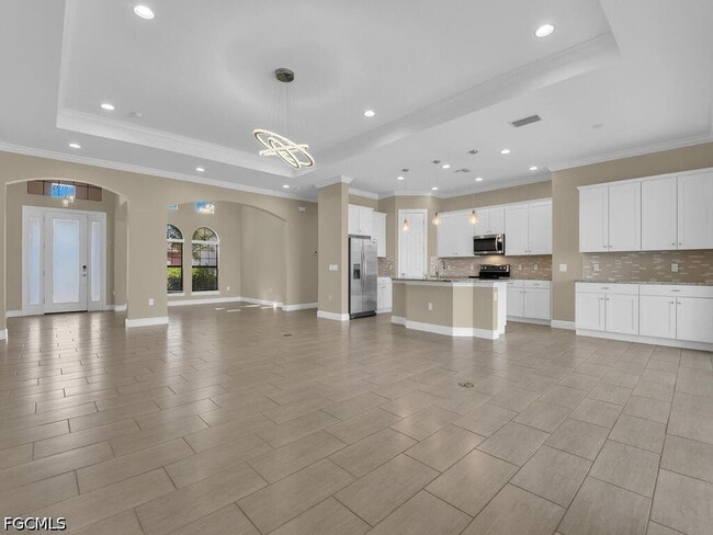 Building Photo - 10093 Avalon Lake Cir