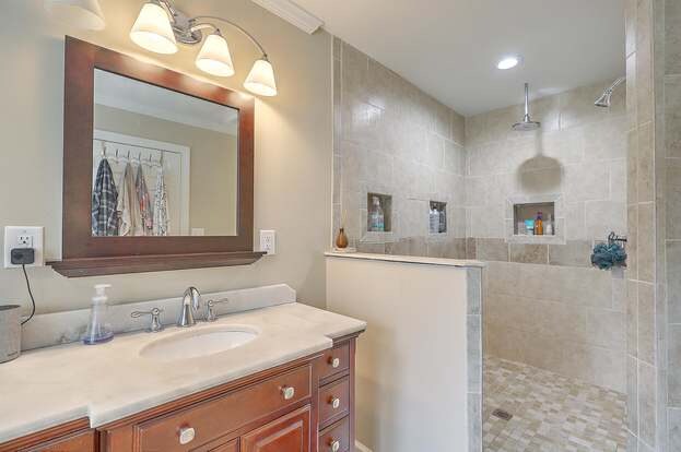 Building Photo - 191 Wickford Ct